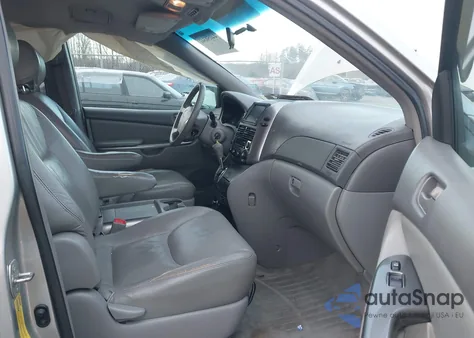2007 Toyota Sienna Le z USA, uszkodzony, nr VIN 5TDZK23C07S024048